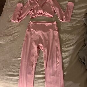 Pink Long Sleeve Crop Top and Leggings Gym/Yoga Set